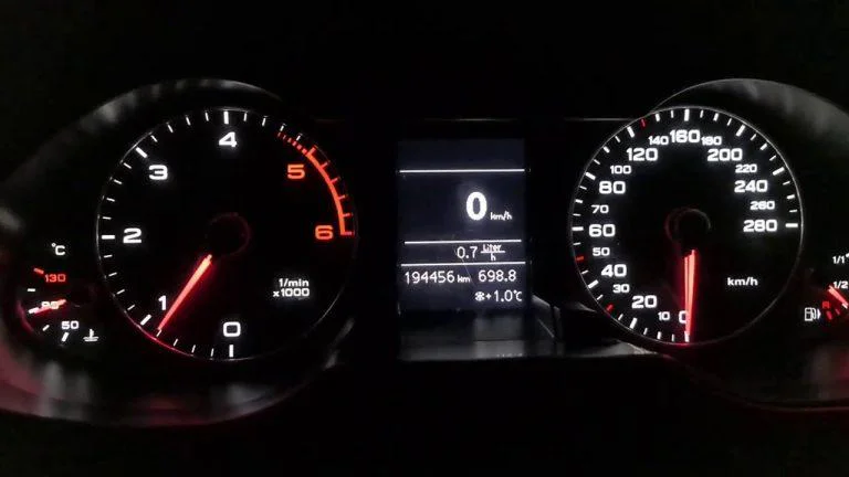 De Ce Nu Se Tureaza Motorul Mai Mult De 2000